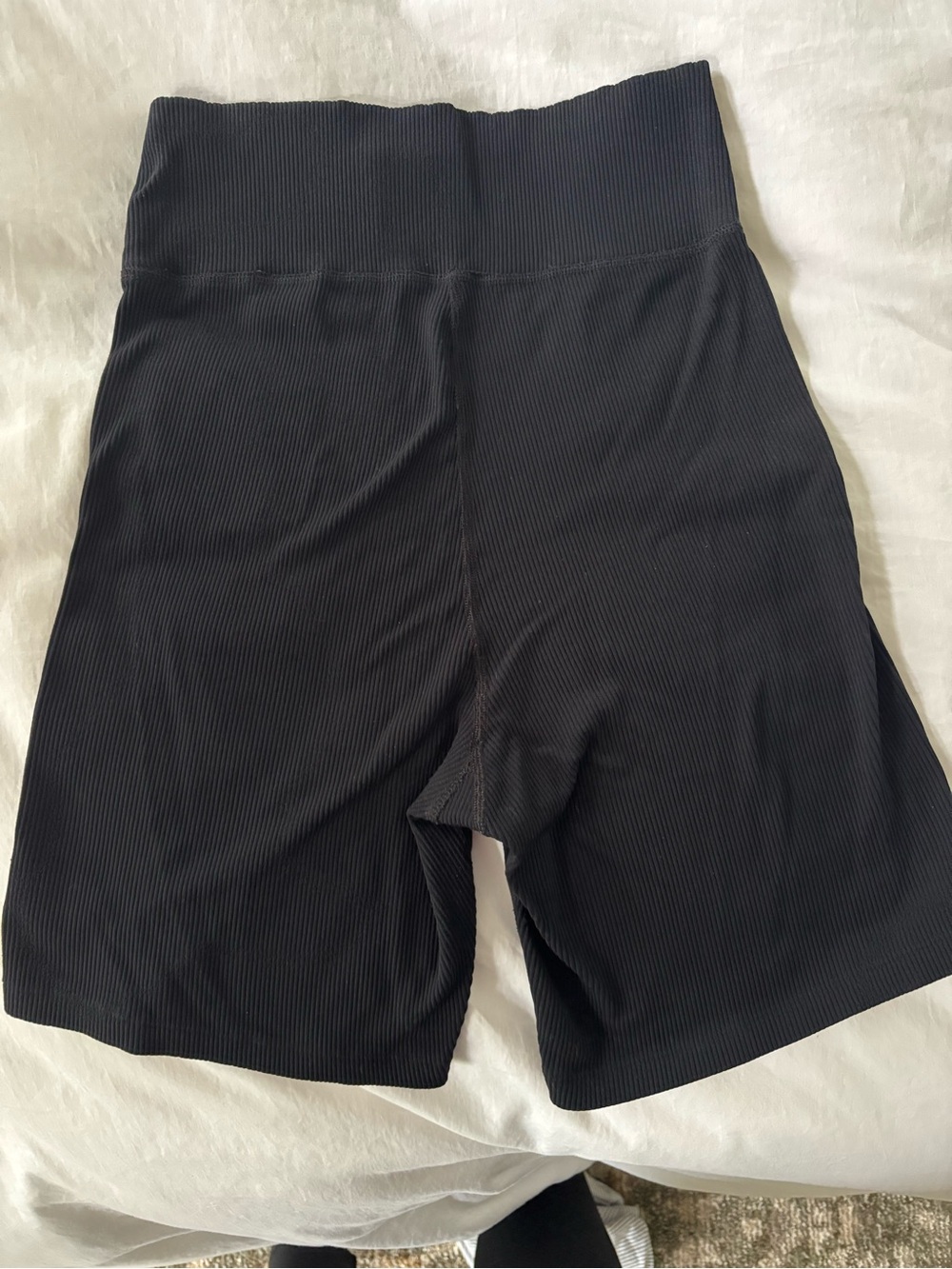 Abercrombie & Fitch Black Ribbed High-Waist Bike Shorts - Picture 2 of 4
